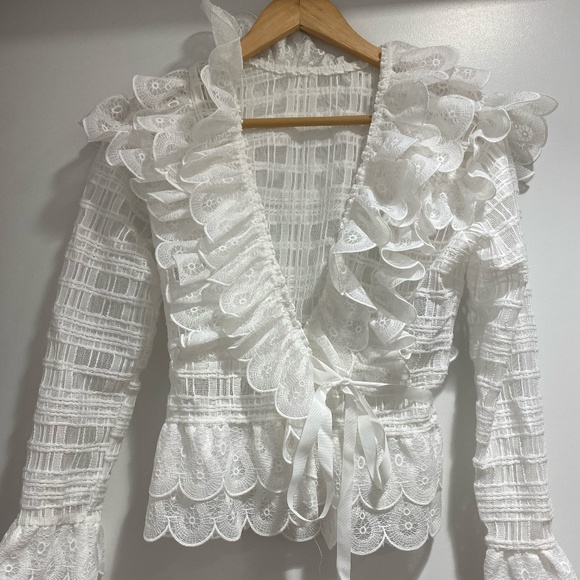 LOEIL Wrap Lacey Blouse - Picture 2 of 6